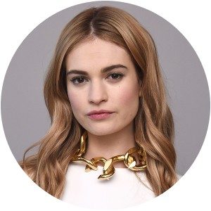 Лили Джеймс горячие фото